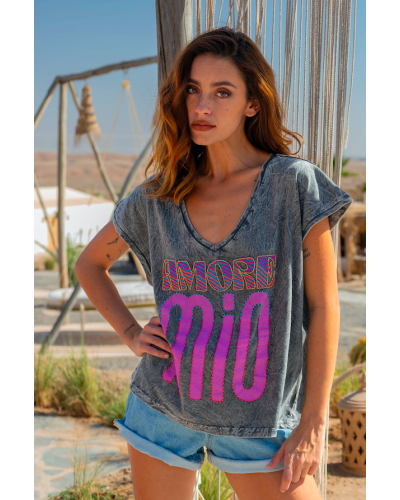 Camiseta Amore Mio Gris