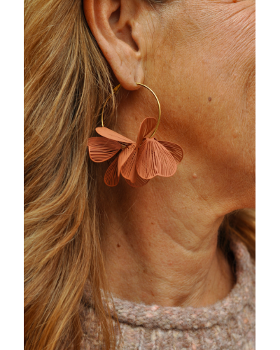 Pendiente flor