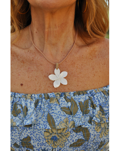 Collar Flor de Bali